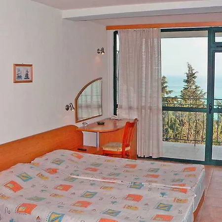 парк бриз - ол инклузив и безплатен паркинг Хотел 3*